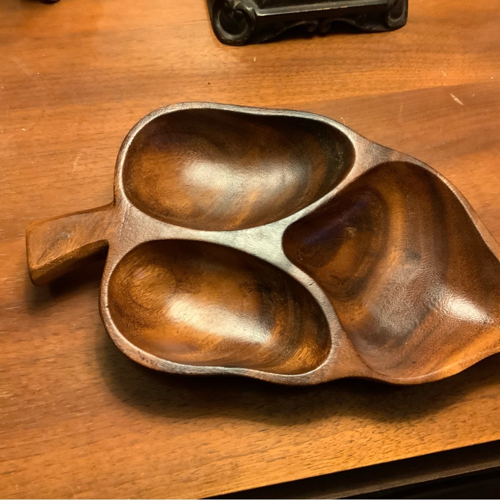 Wooden monkey pod